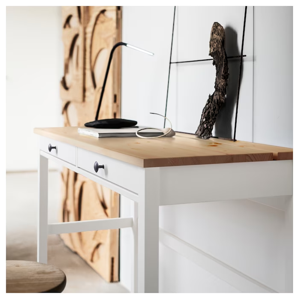 Комп'ютерний стіл HEMNES 120x47 см / 305.349.54;біла морилка/імітація дуб; HEMNES магазин Glance Комп'ютерний стіл HEMNES 120x47 см / 305.349.54;біла морилка/імітація дуб;